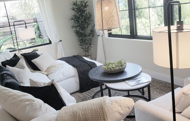 Stunning Furnished Home in Winter Park X Mid-Term Rental !!!