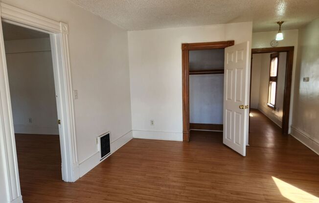 1 bed, 1 bath, 700 sqft, $1,050, Unit 716 EB 2
