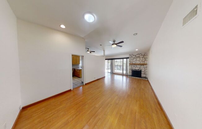 4BR/2BA house with View, private yard!