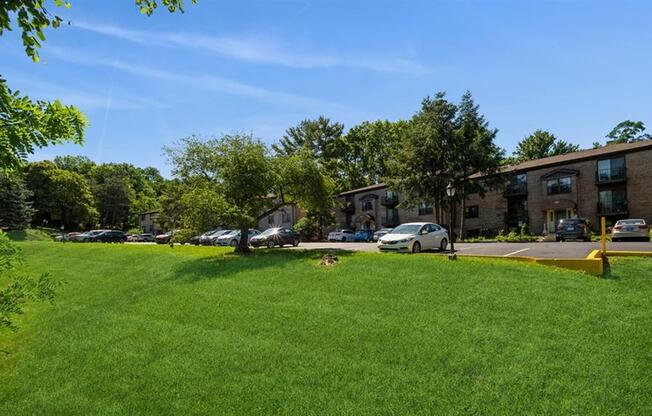 Lush Green Landscape at Williamsburg South, Pennsylvania