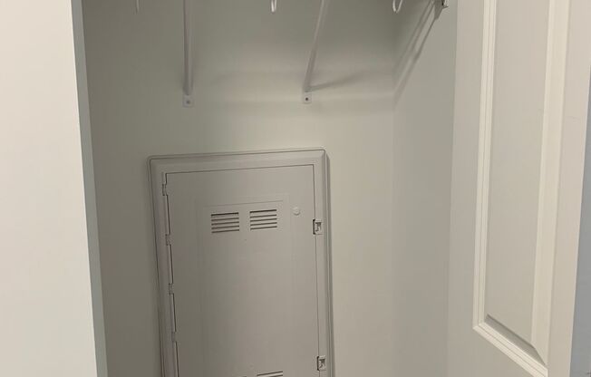 3 beds, 2 baths, 1,353 sqft, $3,665, Unit 402