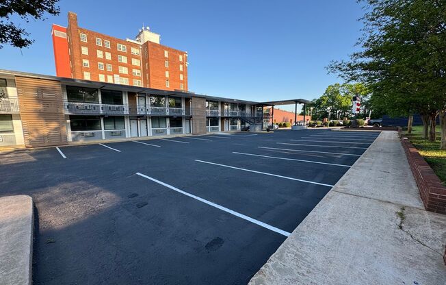 Studio, 1 bath, 354 sqft, $1,153, Unit T115