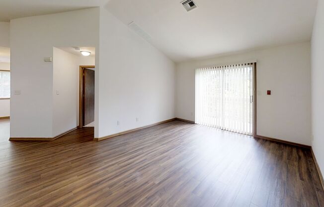 2 beds, 2 baths, $1,850, Unit 14226