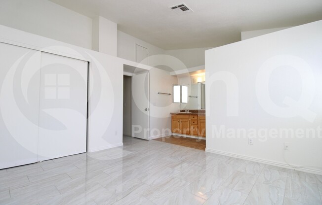2 beds, 2.5 baths, 1,122 sqft, $1,899, Unit 1215