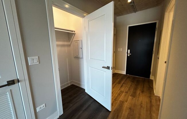 1 bed, 1 bath, 681 sqft, $2,600, Unit 952-709