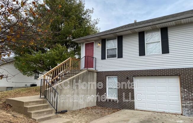 1631 JACKSON AVE