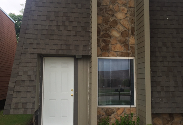 1306 Northcliff Ave.