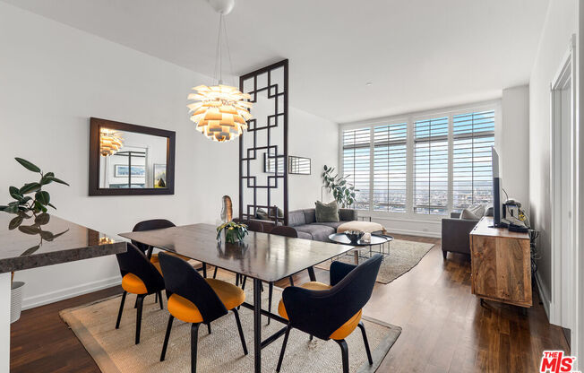 1 bed, 2 baths, 1,120 sqft, $6,000, Unit 36F