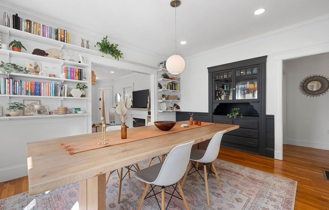 29 MANSFIELD ST