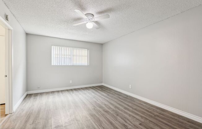 1 bed, 1 bath, 800 sqft, $2,180, Unit R18