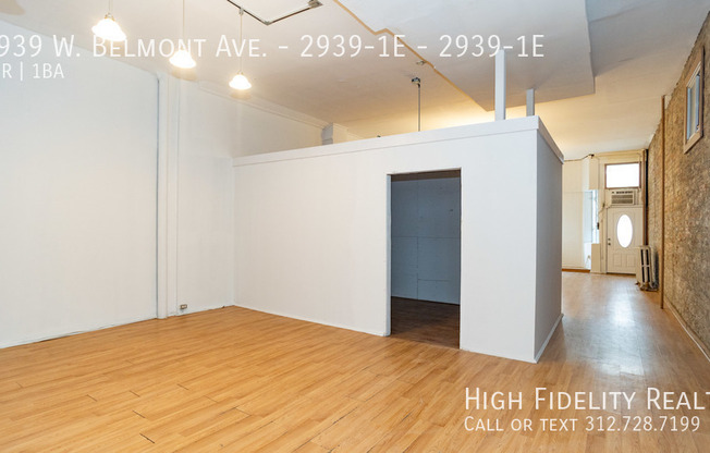 2939 West Belmont Avenue