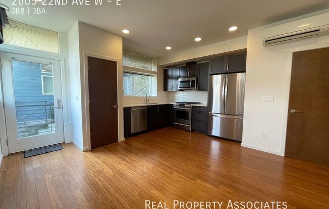 2605 22 AVE W