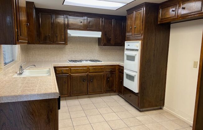 2010p -190- 7405 Quailwood Dr. MG