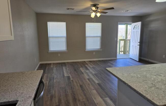 3812 W 55 ST