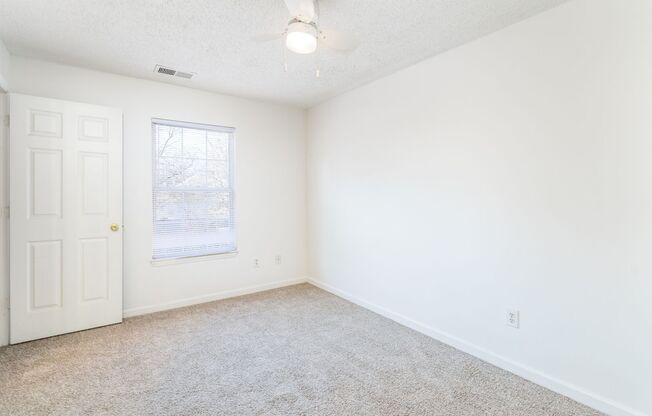 3 beds, 2 baths, 1,172 sqft, $1,575, Unit 1923M-JS
