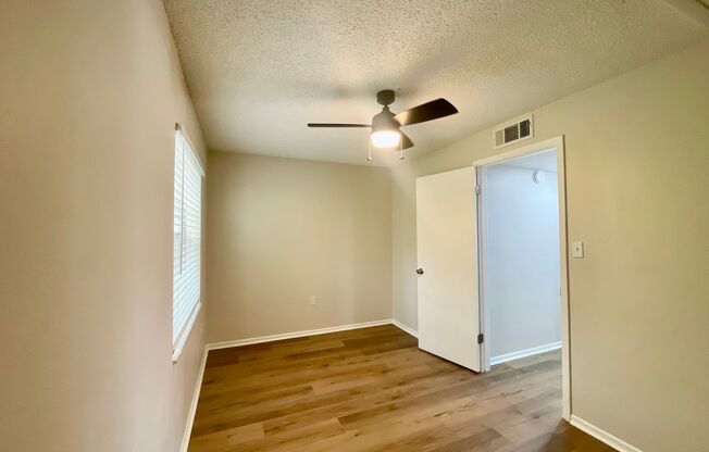 2 beds, 1.5 baths, 846 sqft, $1,499, Unit 208