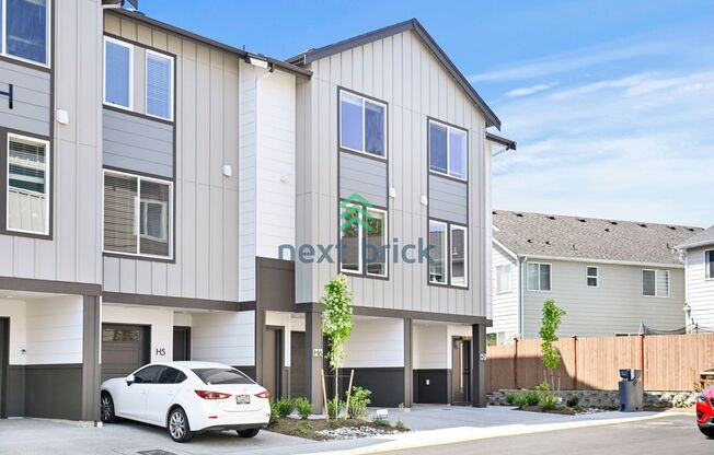 A fabulous 3 bedroom and 3 bathroom house