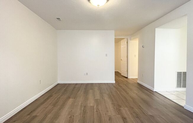 2028 E. Sunnyside Ave.