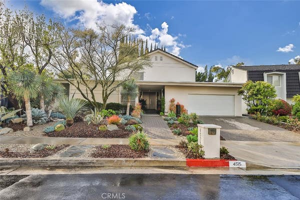 4575 DE CELIS PL