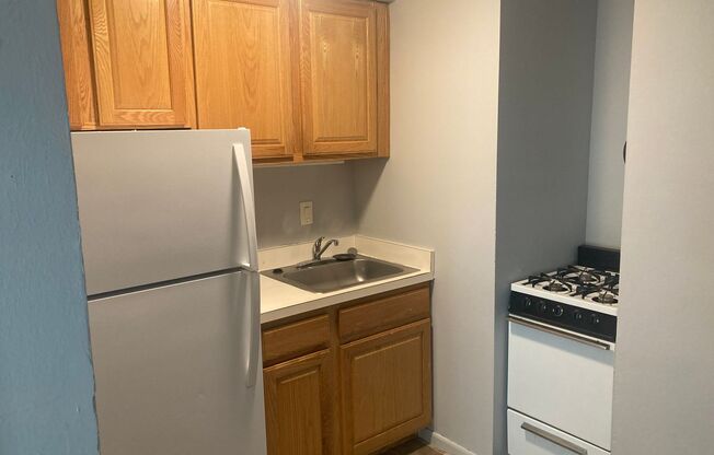 1 bed, 1 bath, 474 sqft, $1,450, Unit 06