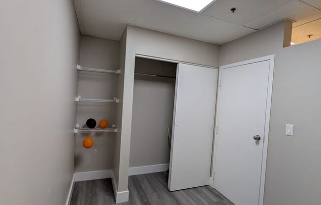 1 bed, 1 bath, 450 sqft, $850, Unit 304