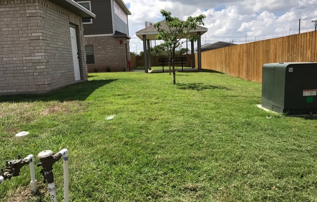 1 bed, 1 bath, 791 sqft, $975, Unit C-5 (TXU 152653047)