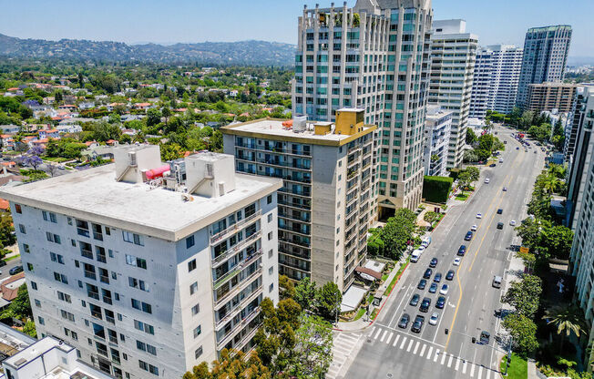 10747 Wilshire Blvd
