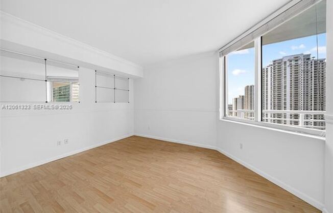 2 beds, 2 baths, $4,000, Unit # 2219