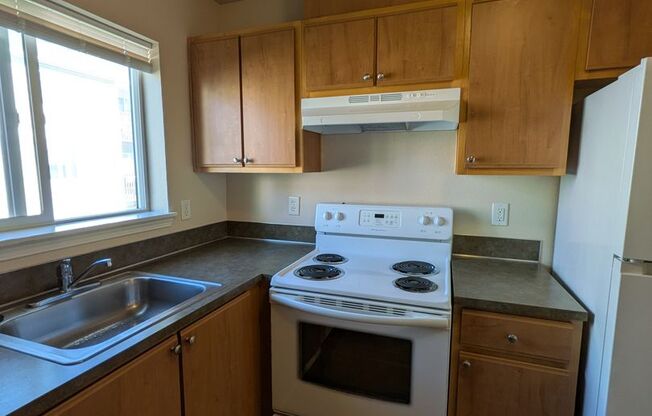 2 beds, 2 baths, 994 sqft, $1,445, Unit B201