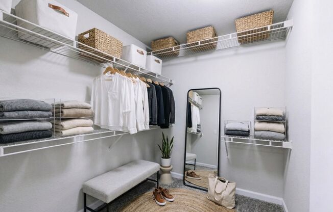 2 beds, 2 baths, 1,000 sqft, $1,450, Unit 2041