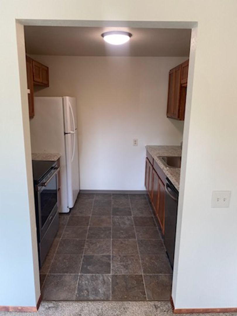 Nairne (690 NW Atalanta Way #K BLDG)