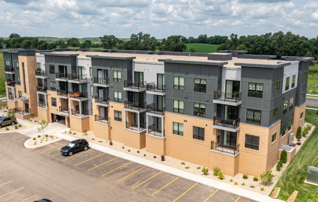 2 beds, 2 baths, 972 sqft, $1,640, Unit 1211-301