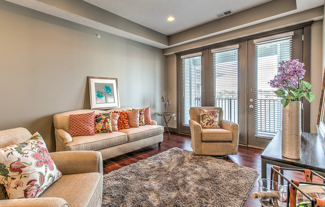 1 bed, 1 bath, 677 sqft, $1,425, Unit B - 1004 Unit 108 - A780 Lake View