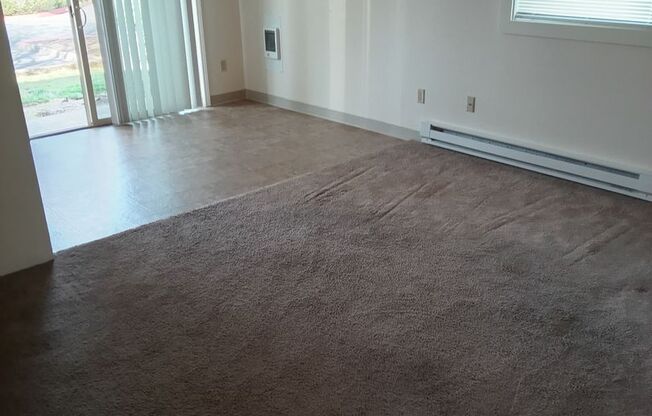 #125 GARDEN MANOR APTS