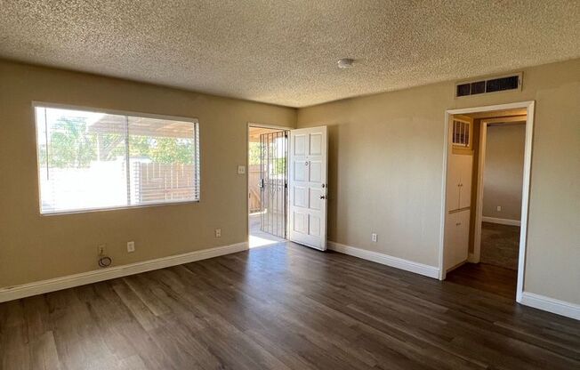 2 beds, 1 bath, 800 sqft, $1,650