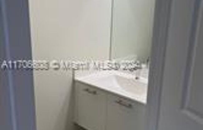 3 beds, 2 baths, $3,200, Unit 10270 NW 66th St appt 107 (A11706608)