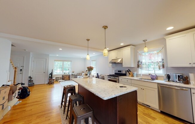 28 Woodruff Ave