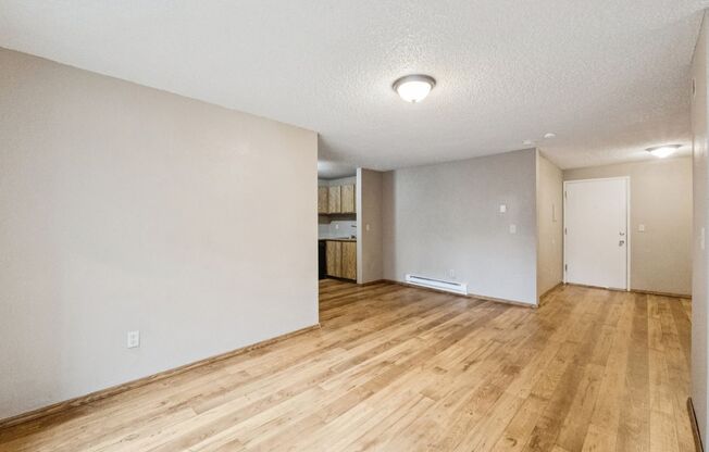 2 beds, 1 bath, 687 sqft, $1,950, Unit B104