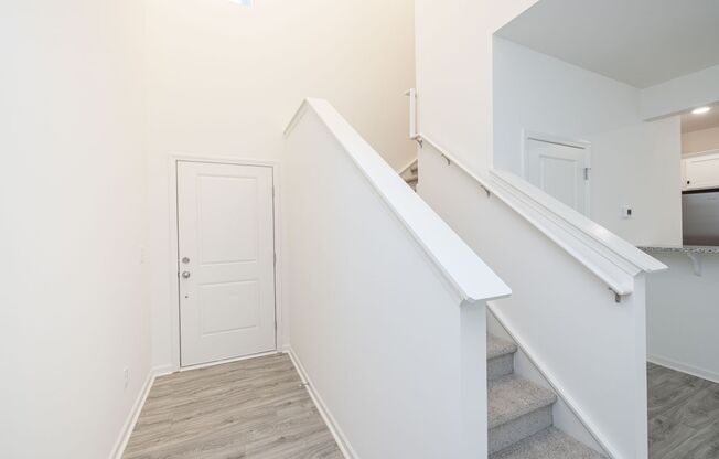 Spacious 3BD/2.5BTH Paired Home minutes from I-77 and I-40 Available NOW