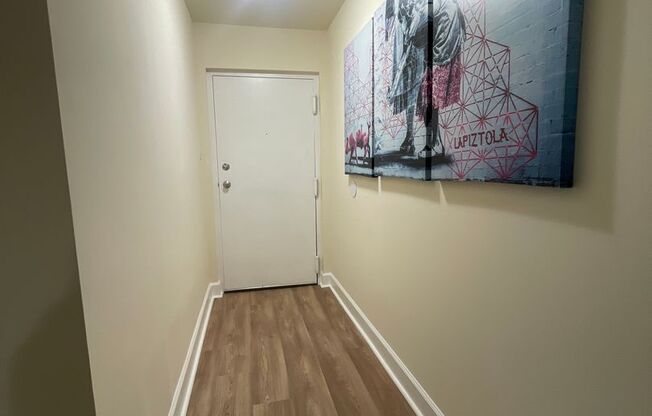 2 beds, 2 baths, 1,000 sqft, $1,975, Unit 14200 #104