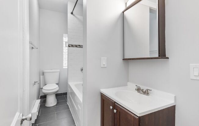 1 bed, 1 bath, 575 sqft, $1,850, Unit 303