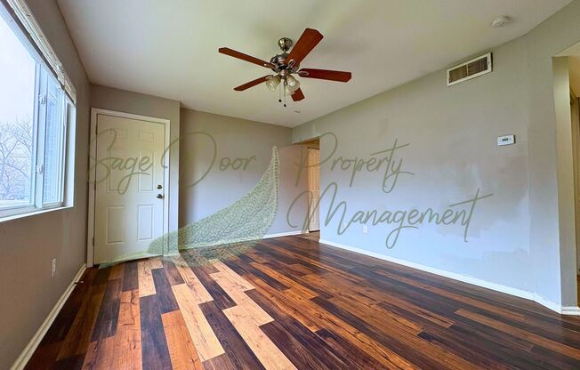 5535-5537 Freeman Ave