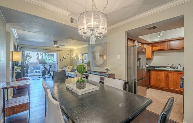 2 beds, 2 baths, $2,500, Unit #107