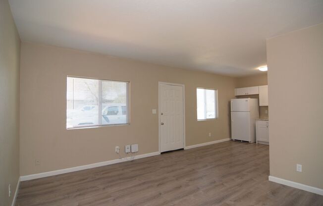 214-220 E. Laguna St.