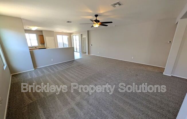 10419 N 52 DR