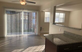 1 bed, 1 bath, 723 sqft, $1,799, Unit 5317 #4