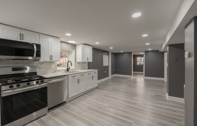 4627 N MONTICELLO AVE