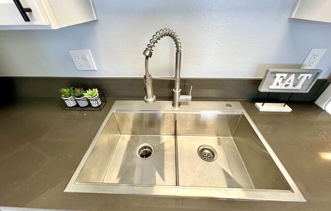 Welcome To Rockcrest Senior Villas