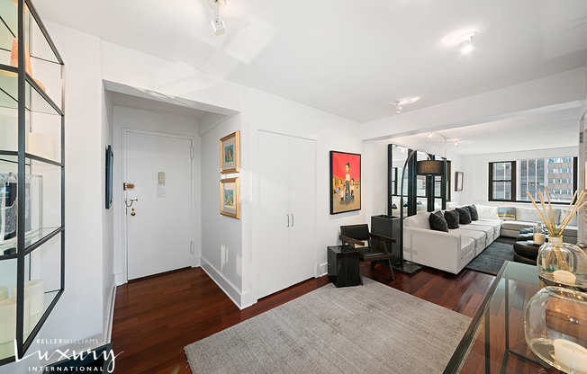 135 E 54 ST