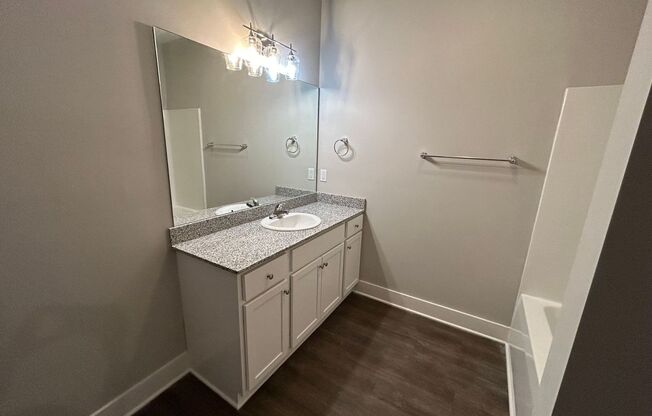 3 beds, 3.5 baths, 1,568 sqft, $2,250, Unit Unit 304